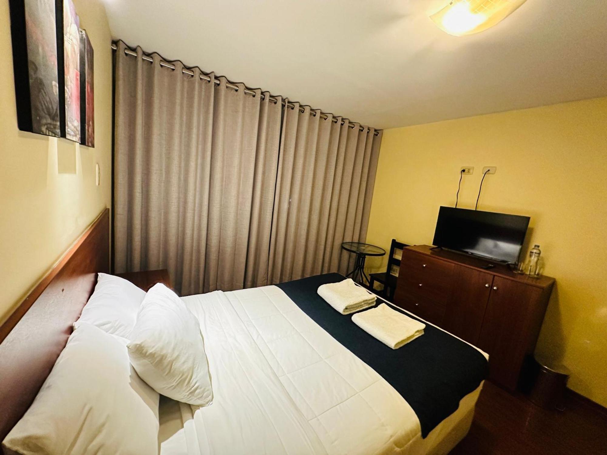Hotel Piru Wasi Yanahuara Bagian luar foto